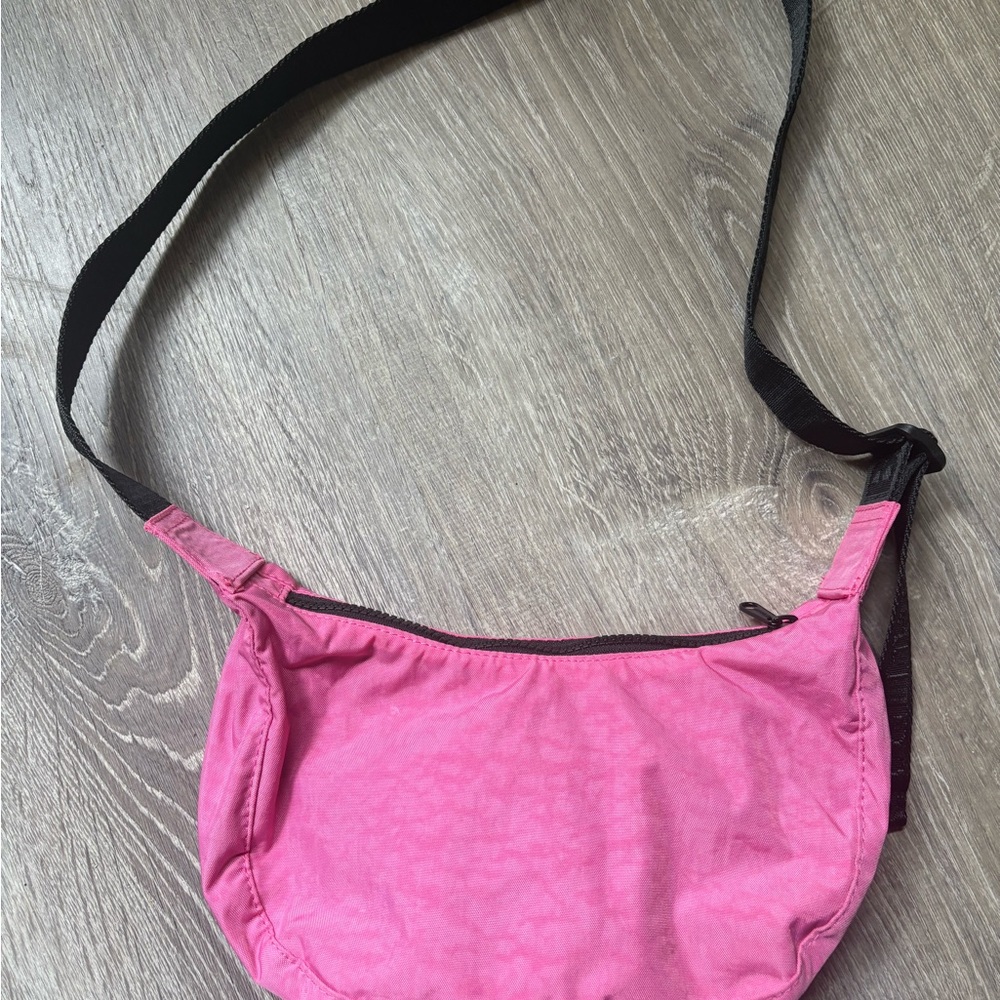 BAGGU Pink Crossbody Bag with Black Strap